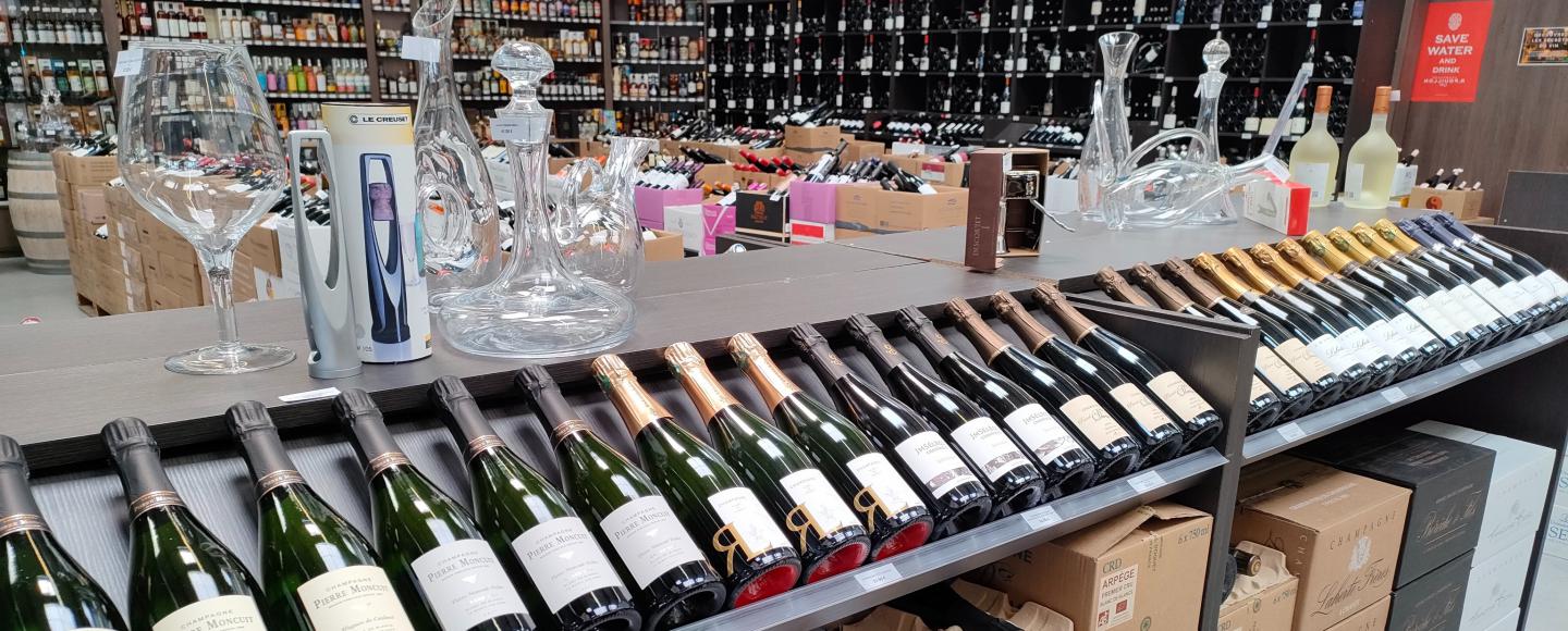 Vins & Champagnes